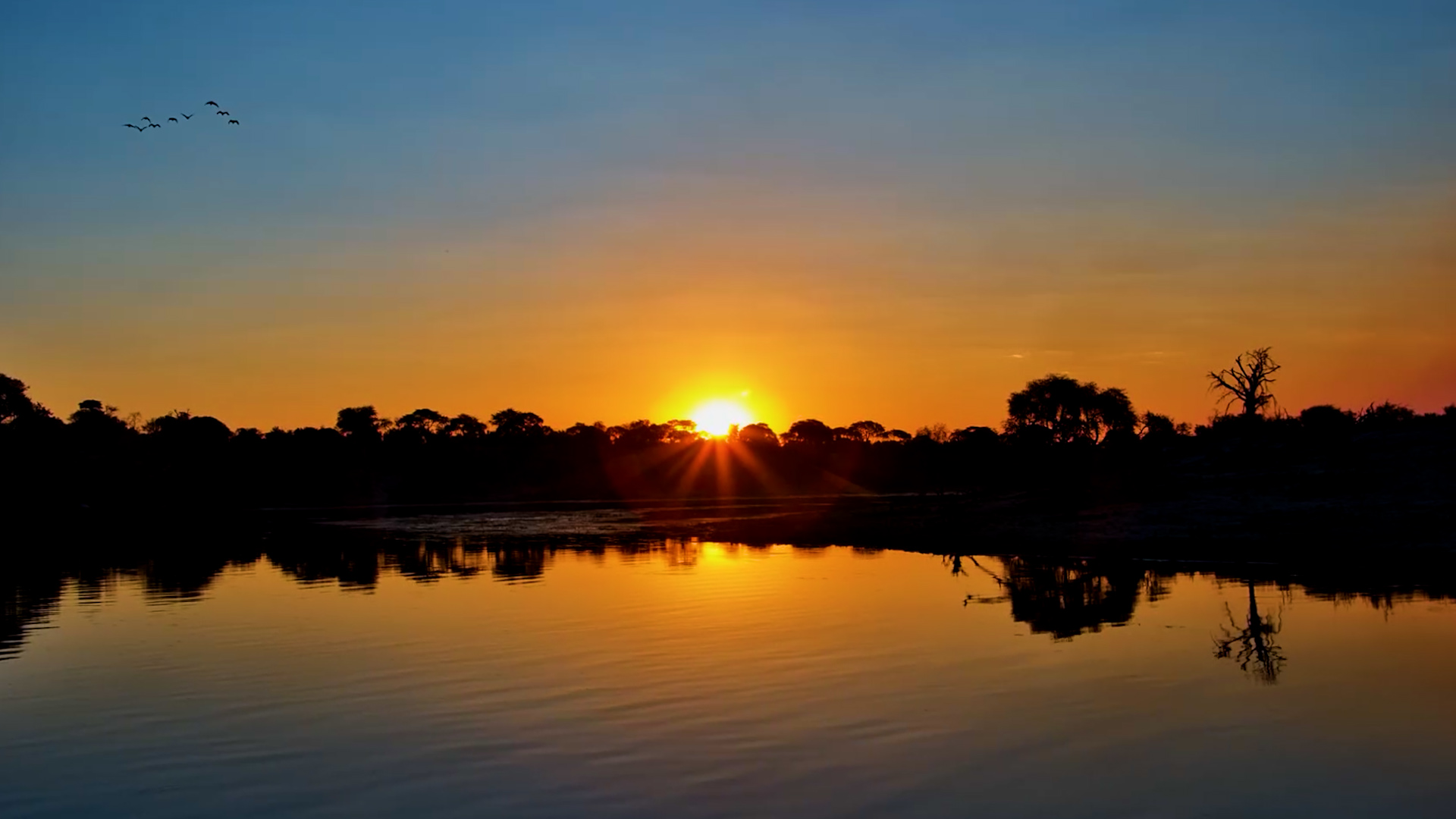 The African Sky Puts on a Beautiful Show at Meno A Kwena