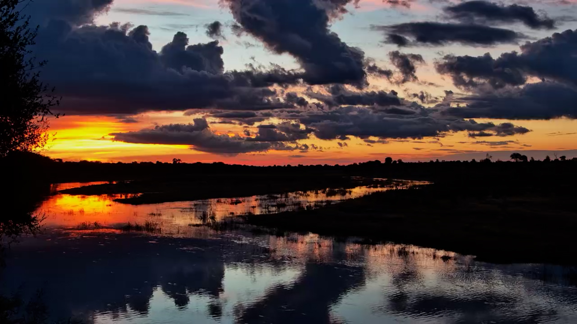 Stunning Sunset at Moela